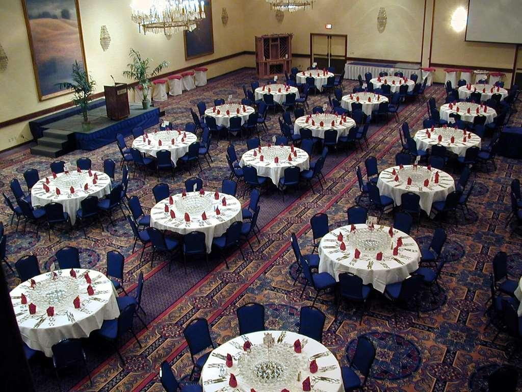 Doubletree By Hilton Hotel & Executive Meeting Center Omaha-Downtown מתקנים תמונה