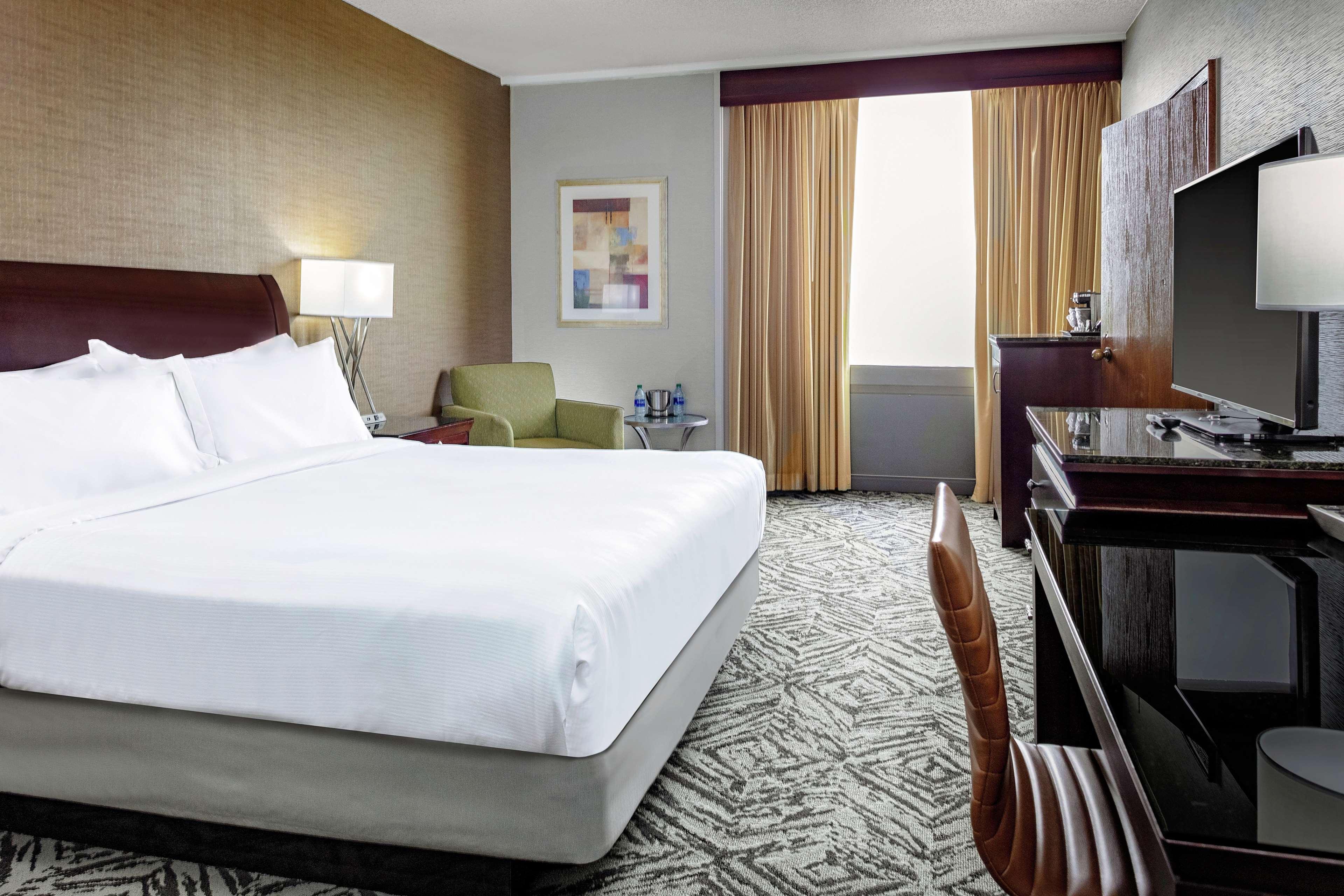 Doubletree By Hilton Hotel & Executive Meeting Center Omaha-Downtown מראה חיצוני תמונה