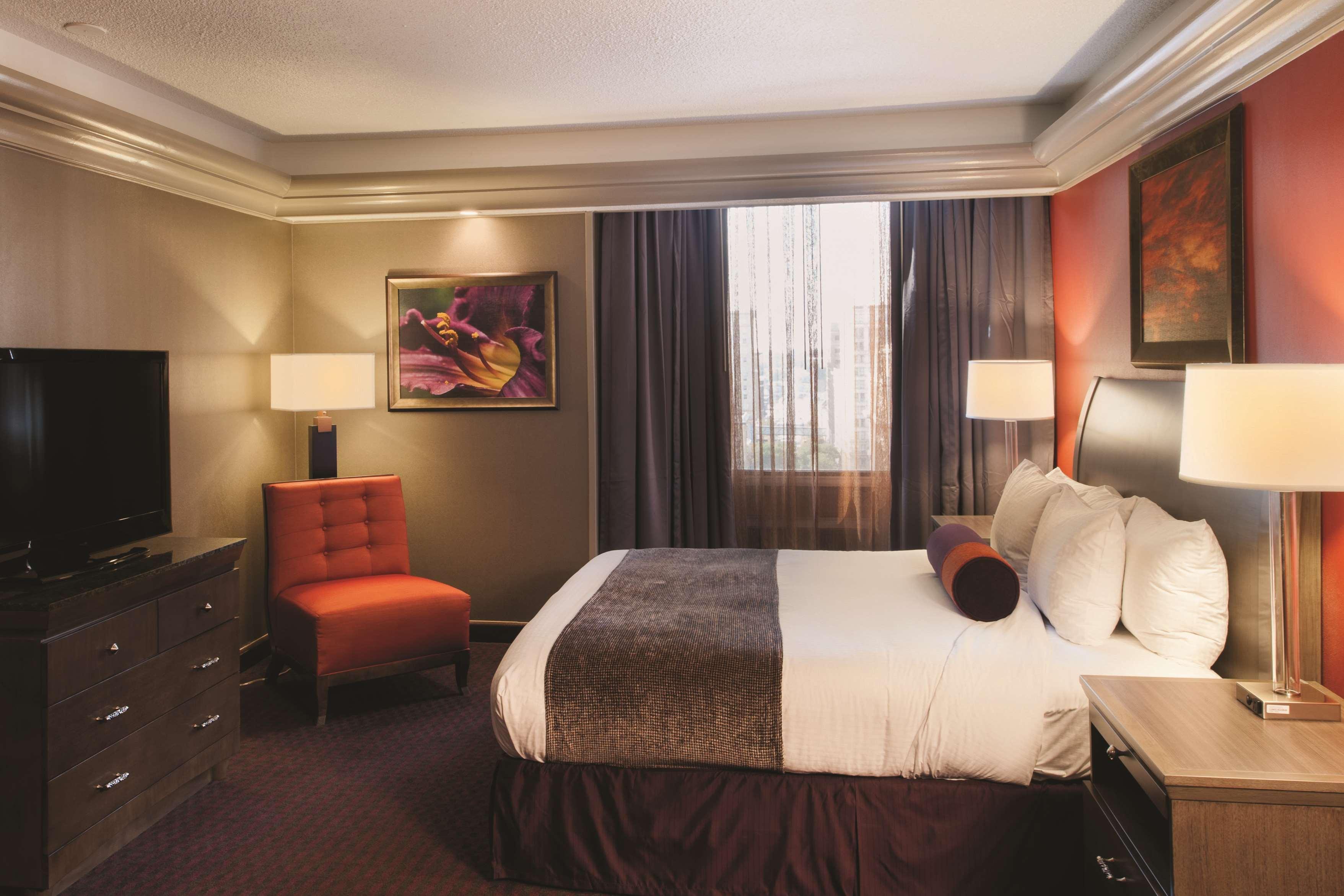 Doubletree By Hilton Hotel & Executive Meeting Center Omaha-Downtown מראה חיצוני תמונה
